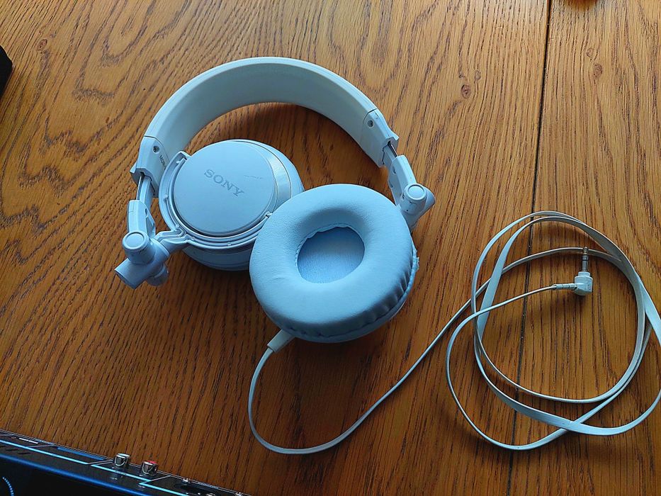Numark Mixtream Pro konsola + Słuchawki + okablowanie