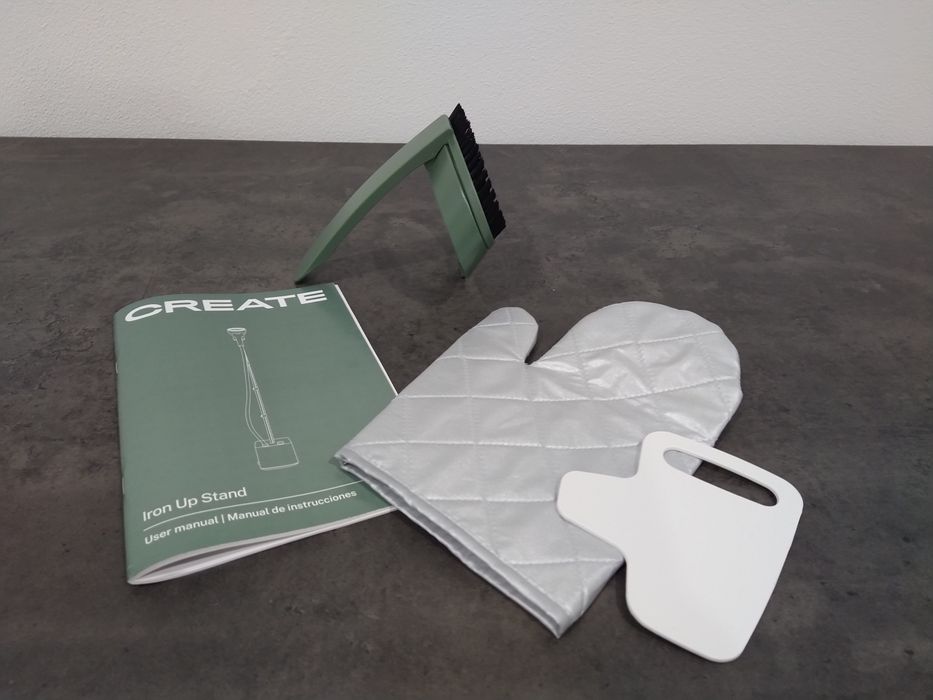 Ferro a vapor vertical com base/depósito CREATE