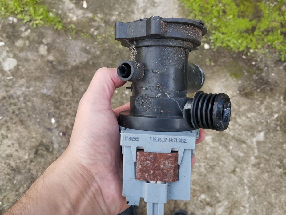 Bomba de água máquina Indesit