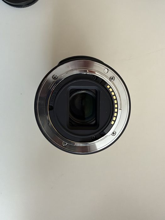 Sony A6000 + lente objetiva 18-135mm OSS