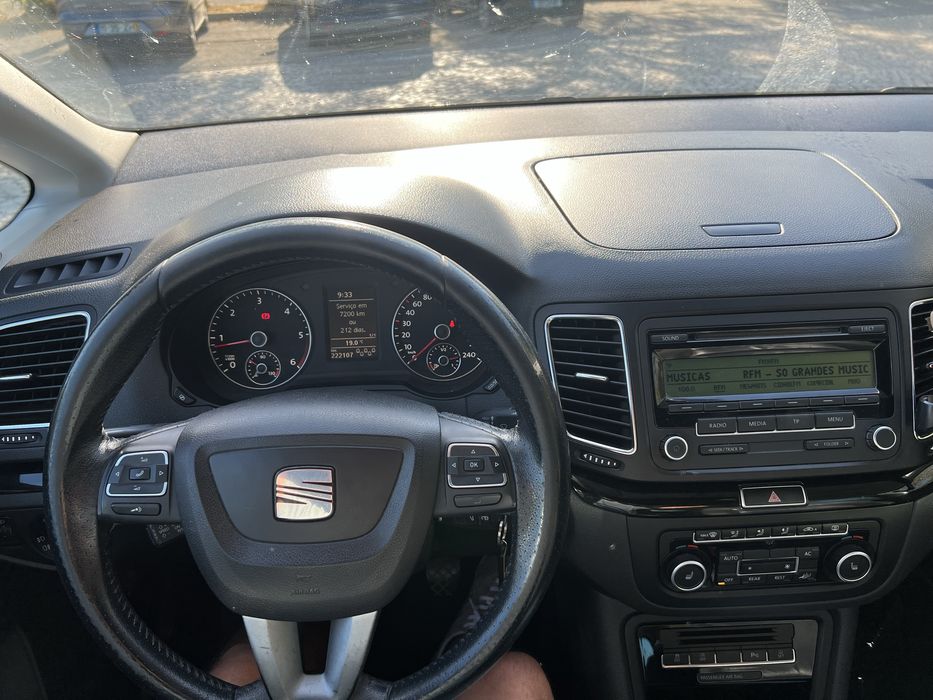 Vende - se Seat Alhamdra