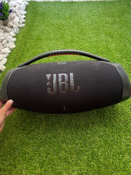 Coluna Jbl boombox 3
