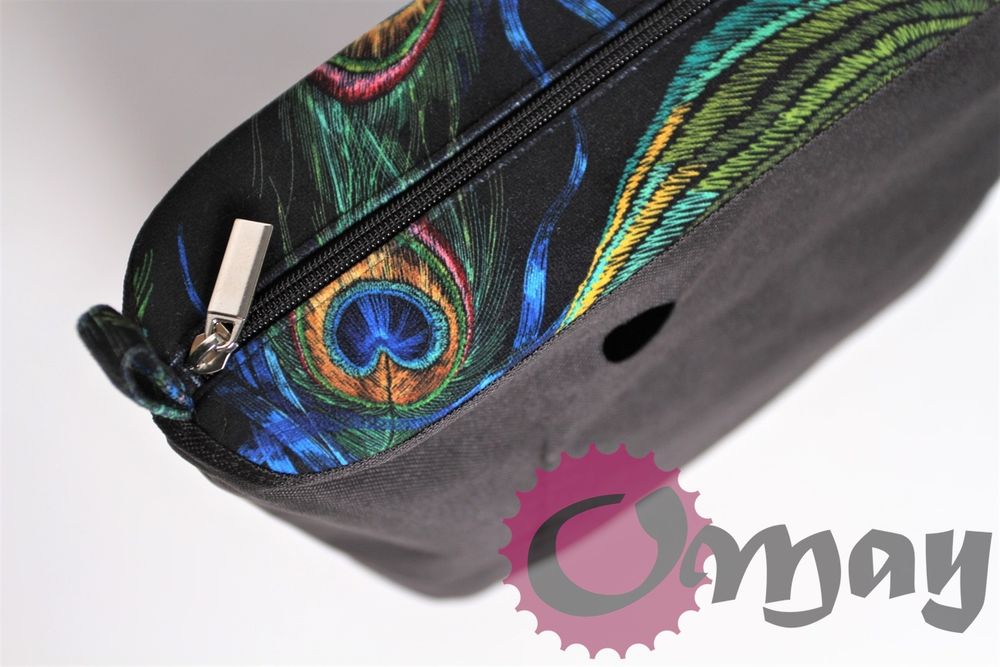 Cudny organizer OBAG MINI elegancki czarny welur pawie velvet OMAY