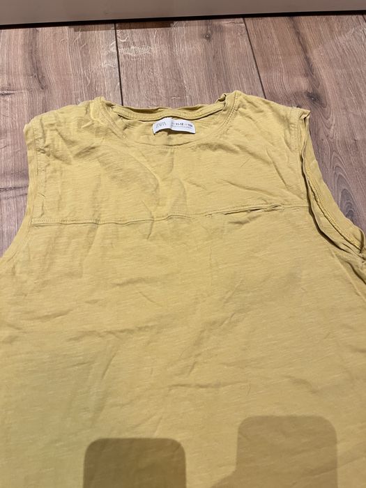 Koszulka bez rekawow Zara