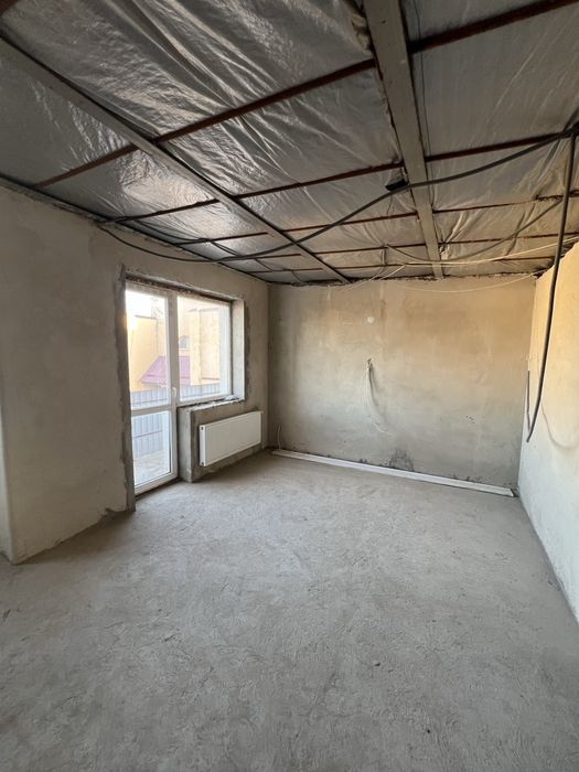 Продам 3-х кімнатну квартиру в зданому будинку.