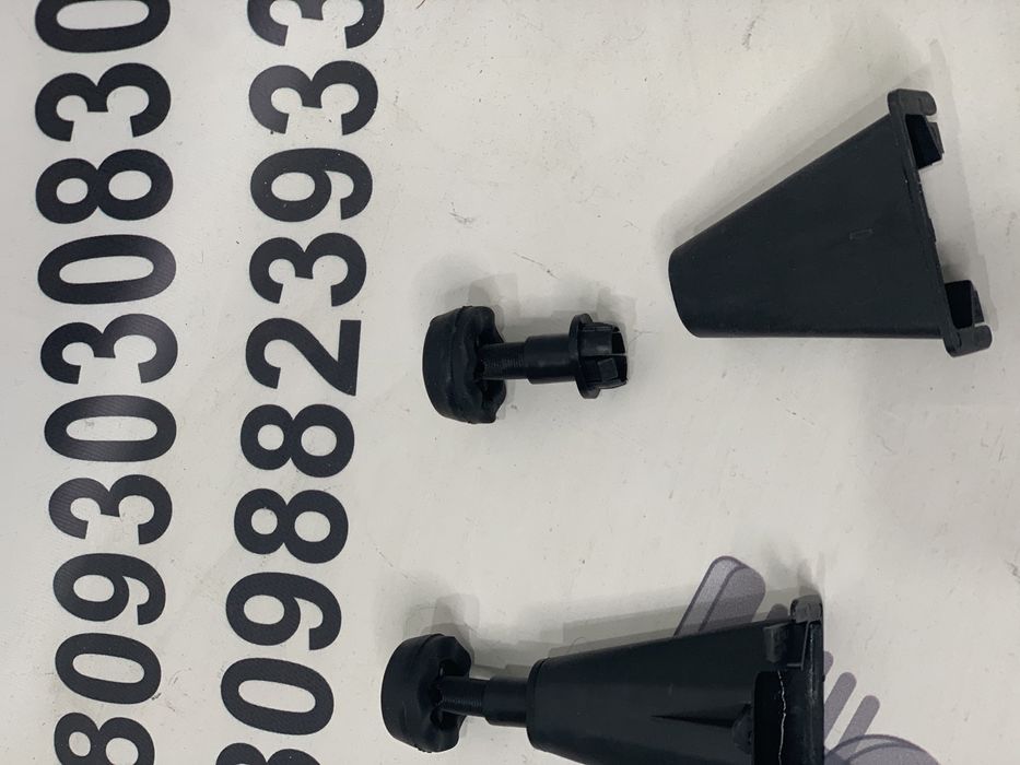 Ford c-max упор капота