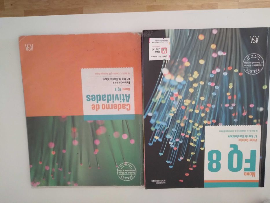 Livros "Novo F.Q. 8ºano" - Manual e Caderno de actividades