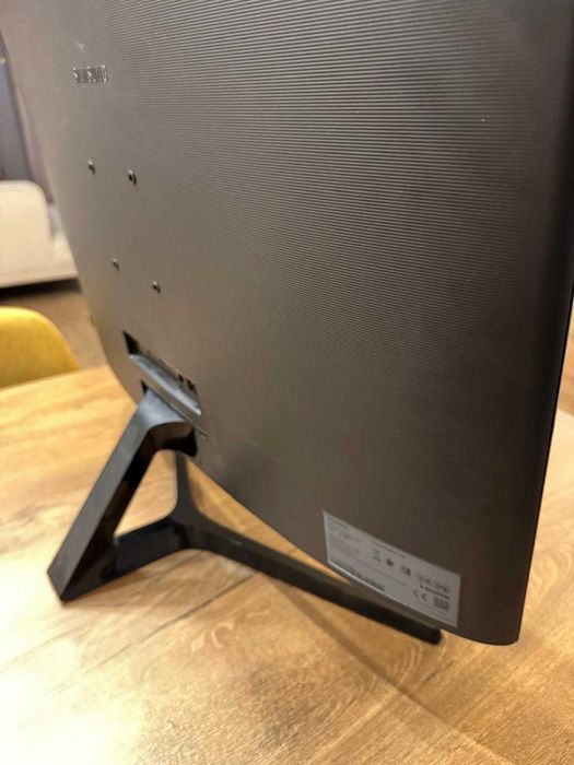 Monitor SAMSUNG C27F396FWU - stan idealny