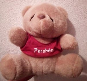Diversos peluches.
