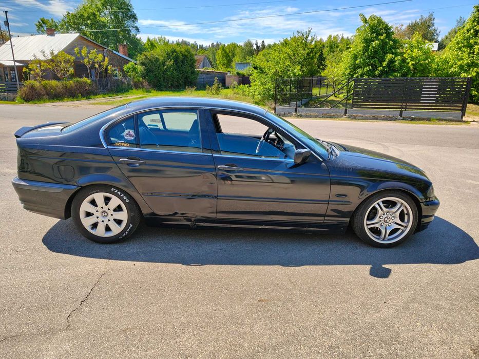 BMW 46 323I Sedan Drift Daily LPG