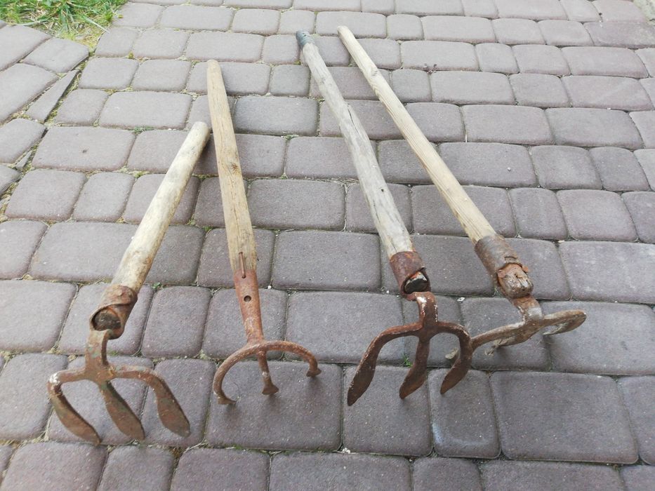 Stare haki do kopania ziemniaków