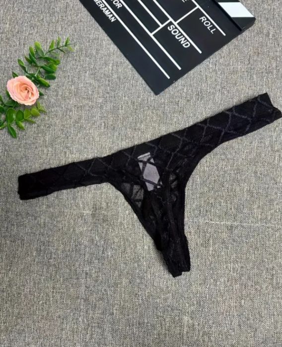 Пара чоловічих стрингів сексі , з блискавками