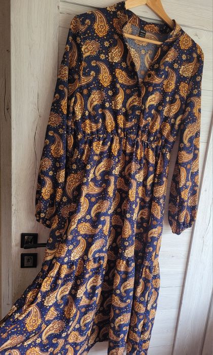 Śliczna sukienka maxi boohoo 40 42 świetny print
