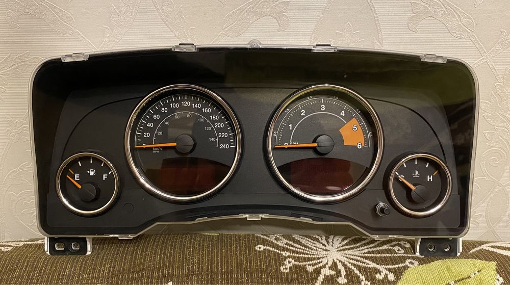 Панель приладів EVIC Jeep Compass Patriot MK