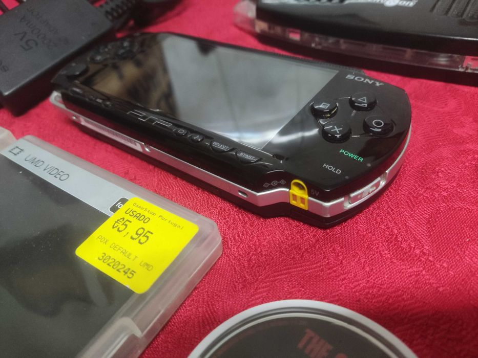 Playstation PSP 1004- base de som e carregamento -filmes e jogo