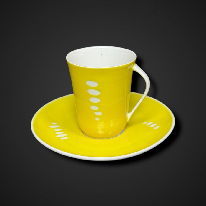Filiżanka ze spodkiem Ćmielów Krokus proj. Potacki żółta b5/12078