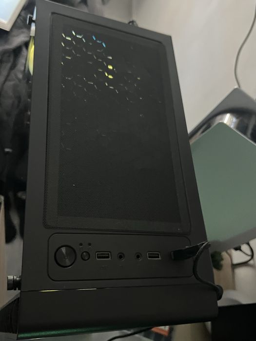 PC Gaming + Monitor Full HD 60Hz – GTX 1660 Super