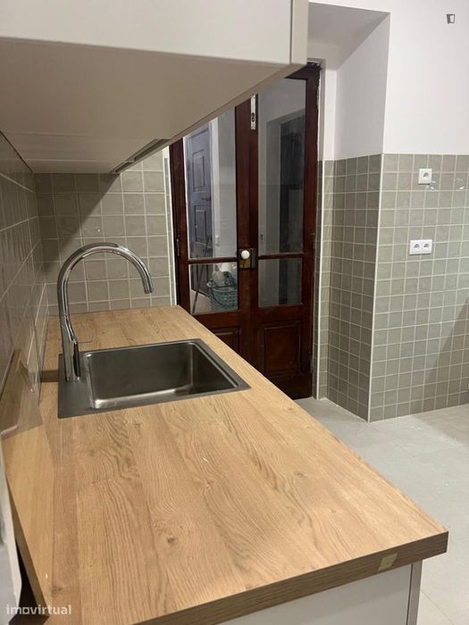 Quarto - localizado em Montes Claros Coimbra