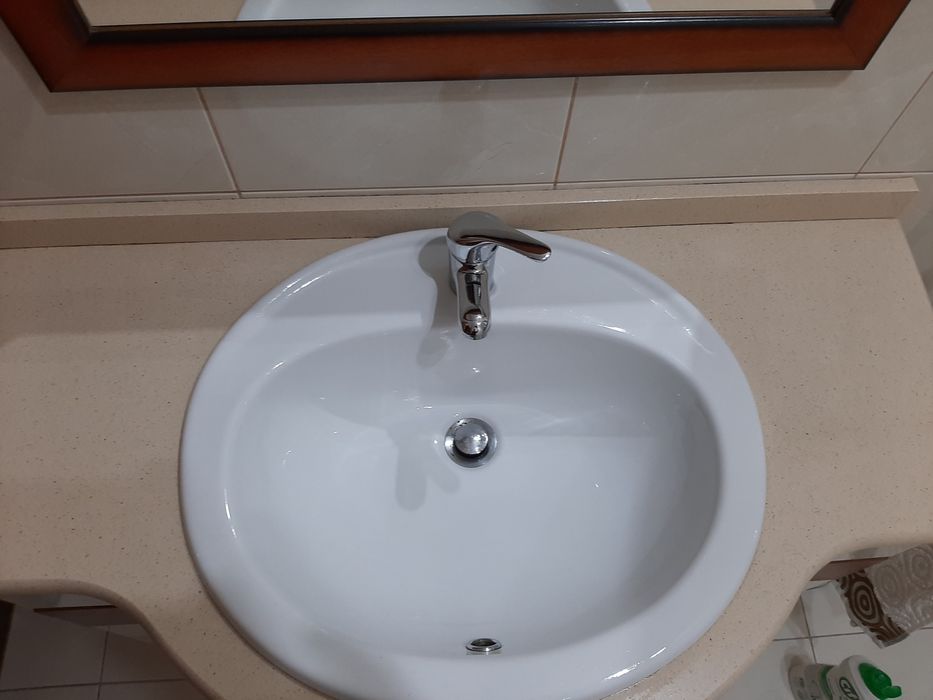 Vendo móvel casa de banho