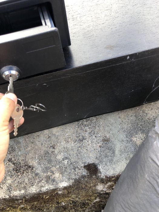 Gaveta registadora nova