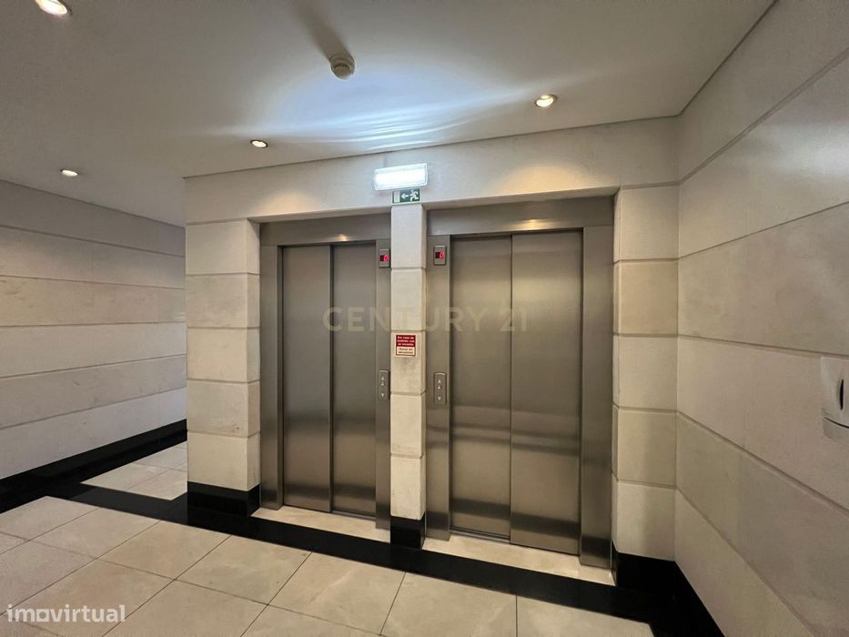 Apartamento T3 com Vista Panorâmica em Parque das Nações, Lisboa