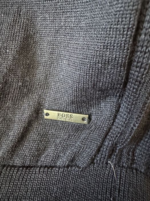 Мужской гольф из шерсти Hugo Boss M