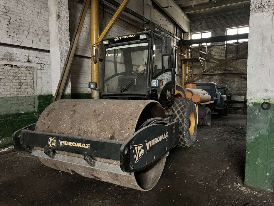 Каток дорожній JCB VM 115D