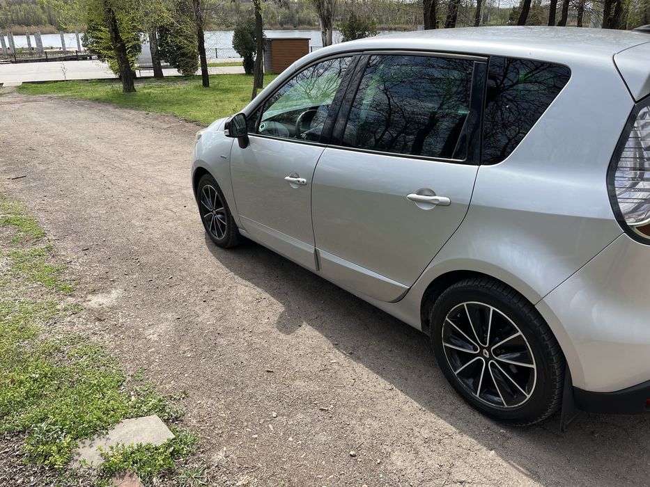 Renault Scenic 1.2 Turbo Bose