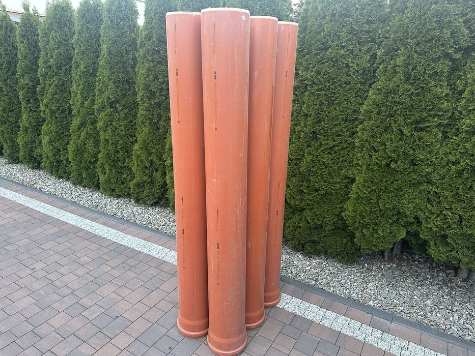 Sprzedam Rury Kanalizacyjne Zew Firmy Magnaplast SN4KG250x6,2 2000mm