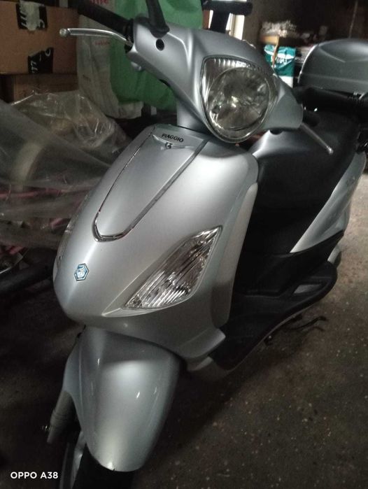 mota piaggio fly