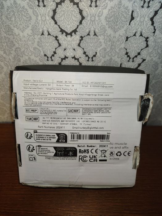 Mały pistolet do masażu