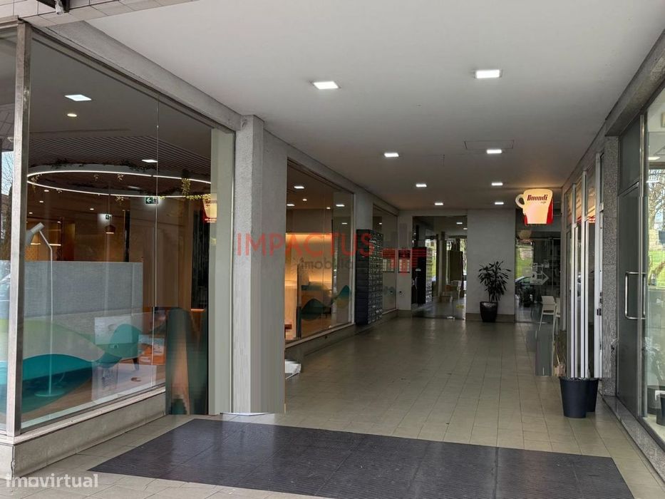 Escritórios no centro da Trofa