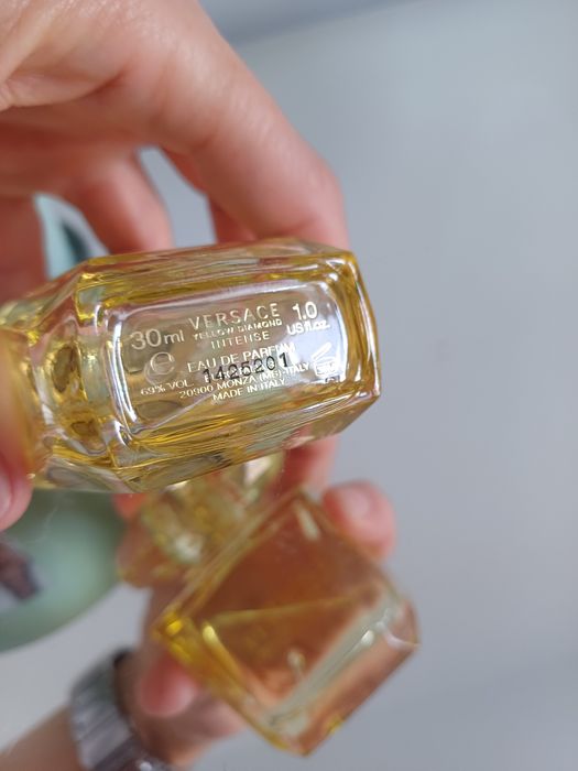 Perfumy versace yellow diamond intense