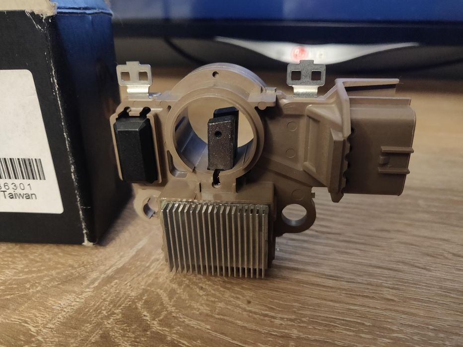 Регулятор генератора Мітсубіші Аутлендер (CU5)