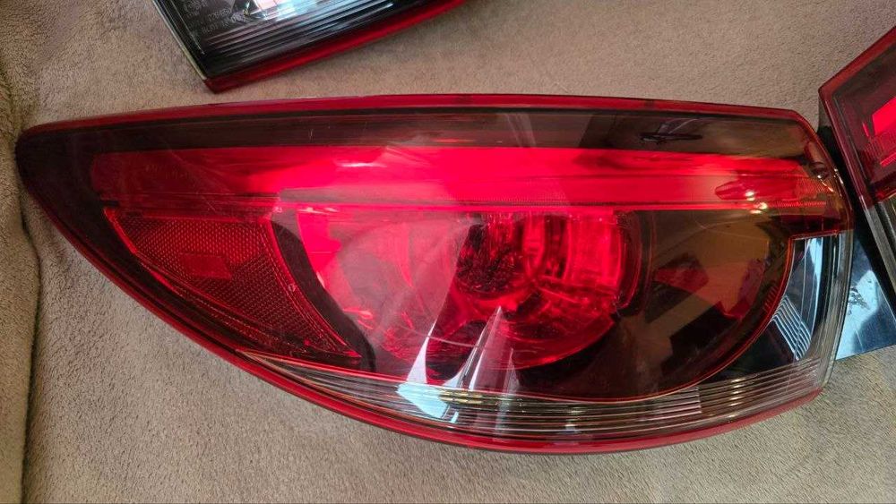 КОМПЛЕКТ Mazda 6 фонарі LED 2016 2017 grand touring USA США