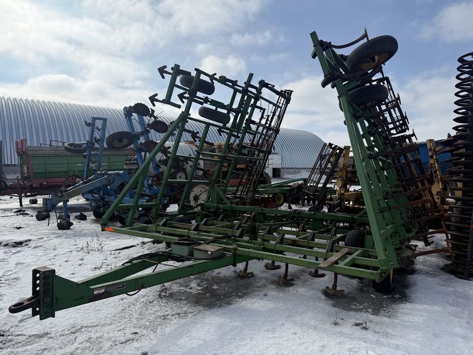 Культиватор John Deere 960 12м.