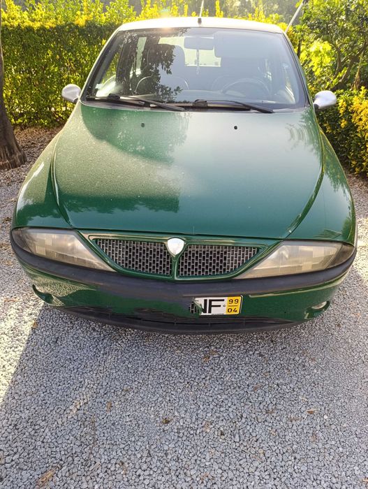 Lancia y elefantino rosso 16v