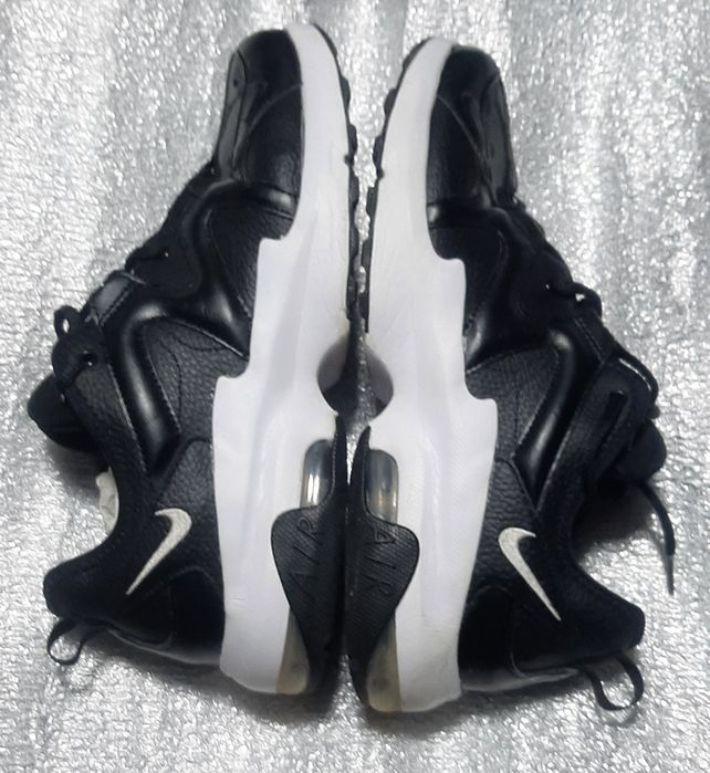Оригинальные кожаные кроссовки Nike Air Max Graviton (CD4151-002) — Размер 44.5