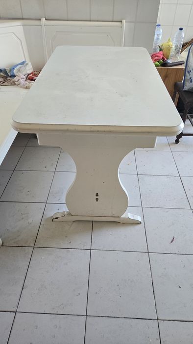 Mesa de refeições extensível