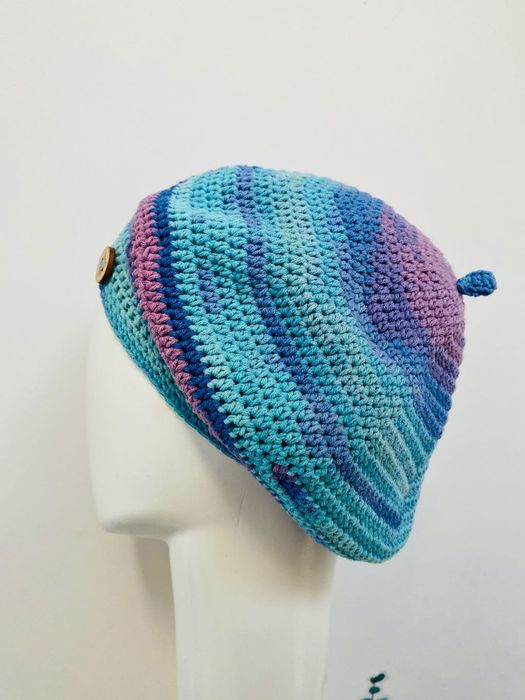 Wiosenny beret damski z antenką ręcznie robiony bawełna one size