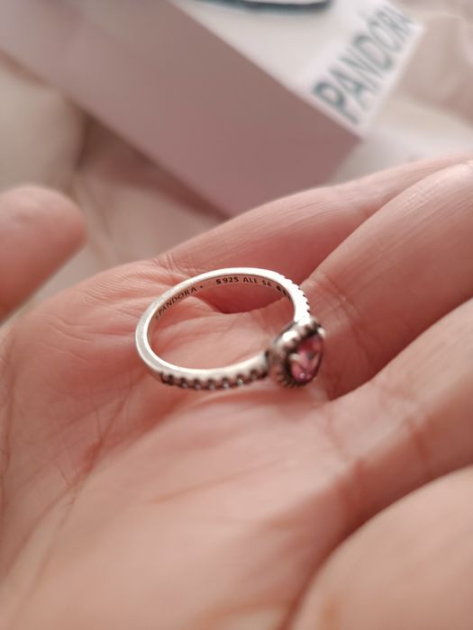 Anel da Pandora usado a pouco tempo