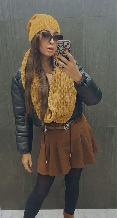 Zjawiskowy komplet czapka smerfetks plus komin