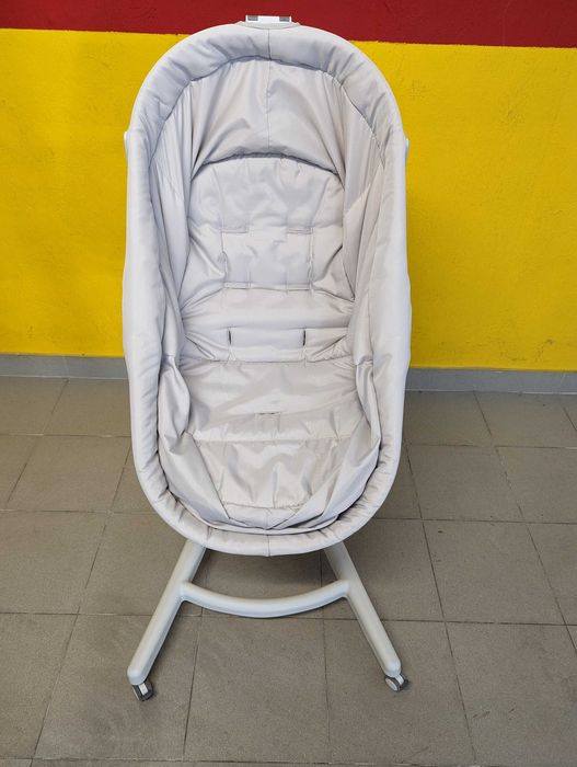 Chicco Baby Hug 4 em 1 como novo (com colchão e kit refeição)