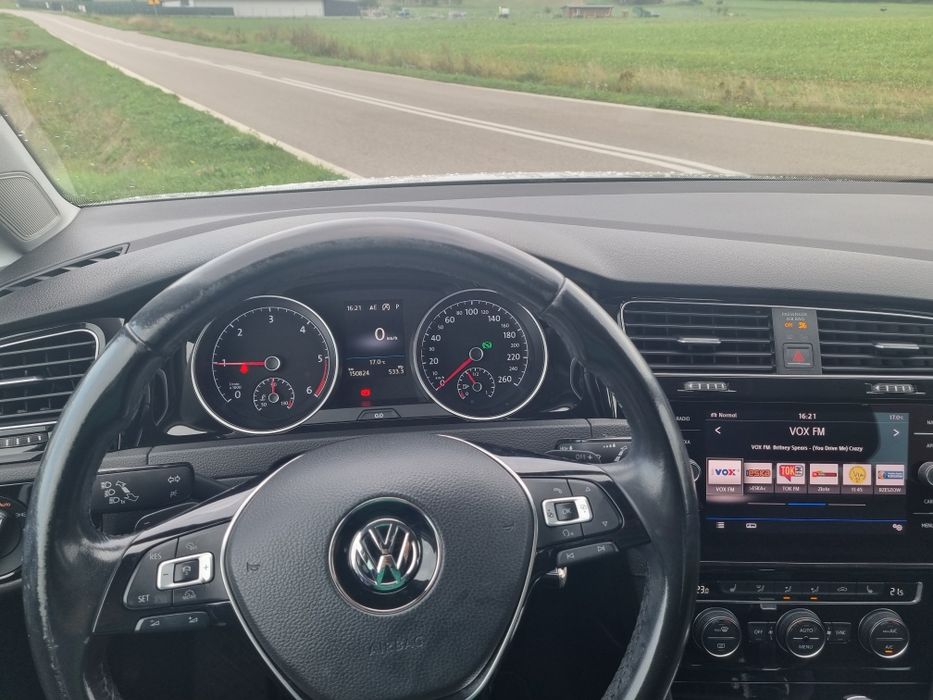 Sprzedam Volkswagen Golf VII 2017
