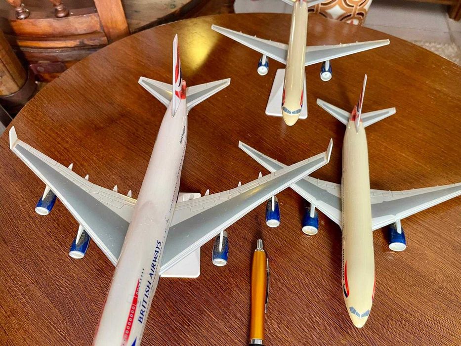Modelos de aviões civis de passageiros e carga