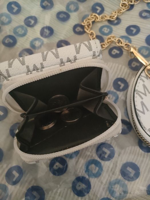 Portfeliki 2szt.małe z łańcuszkiem.