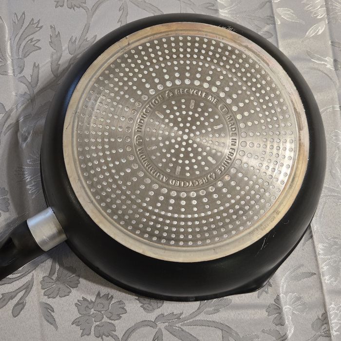 Сковорода Tefal Unlimited 28 см