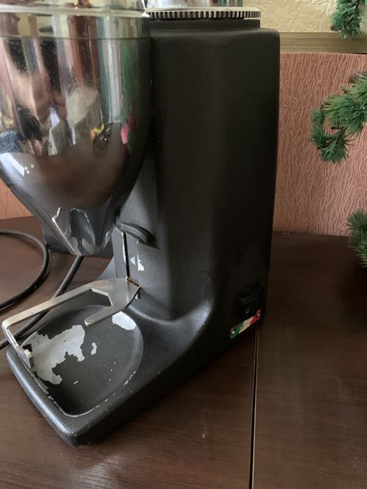Продам кавомолку Quamar Fiorenzato Obel
