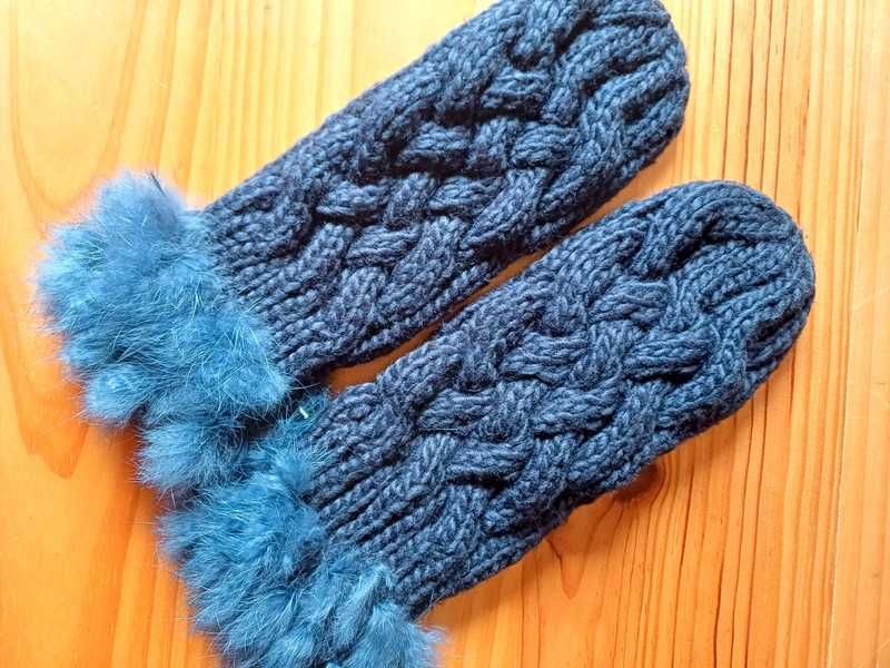 Luvas com pelúcia