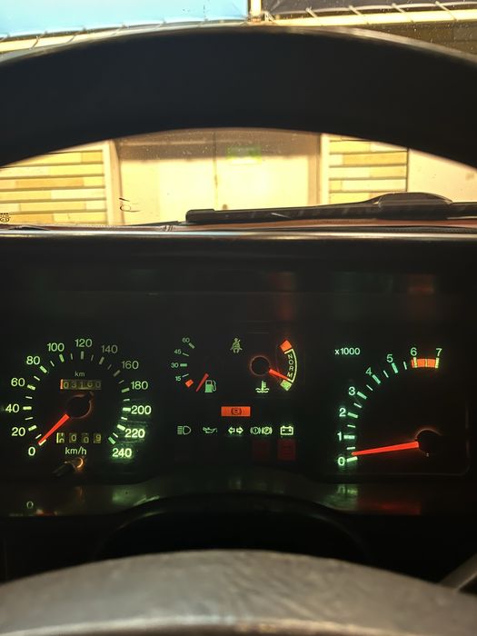 Ford sierra 1987 OHC